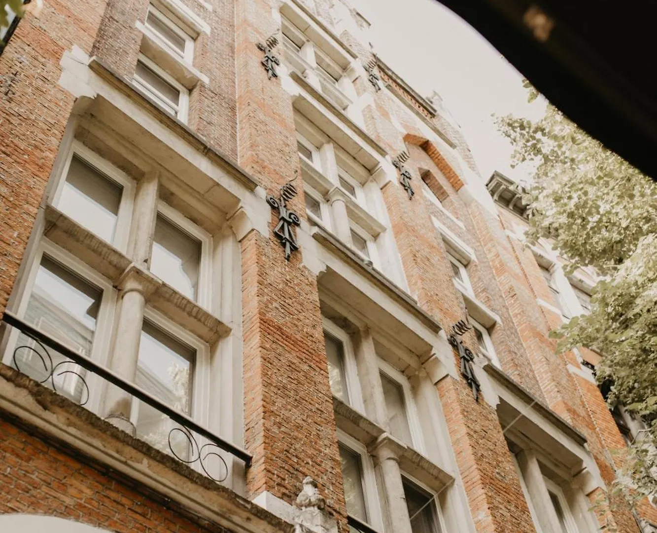 Apartment Blue Bird Residence Suite Moriaan Antwerp Belgium
