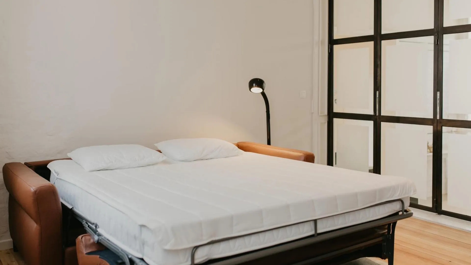 Blue Bird Residence Suite Moriaan Antwerp Belgium