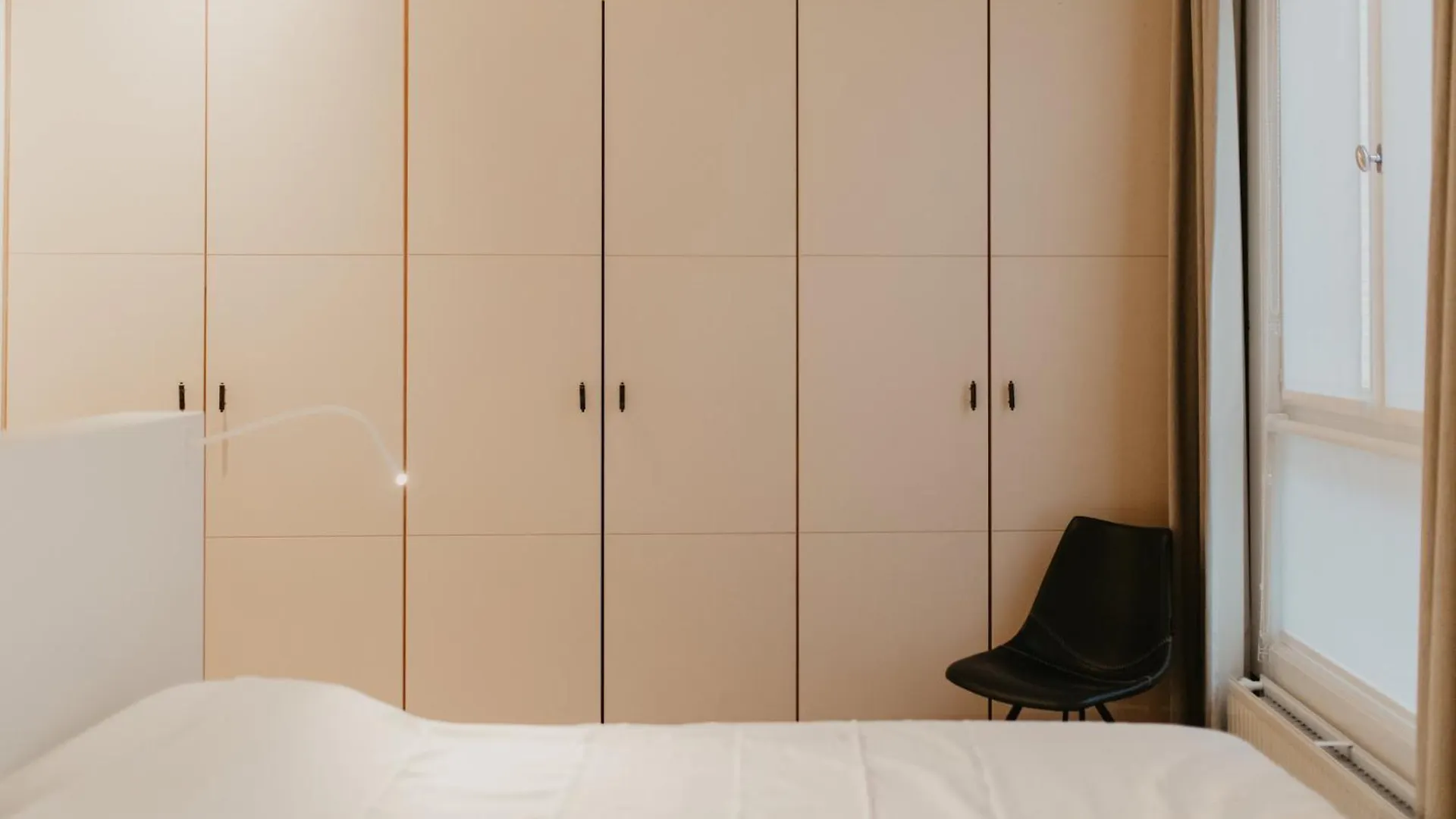 Apartment Blue Bird Residence Suite Moriaan Antwerp